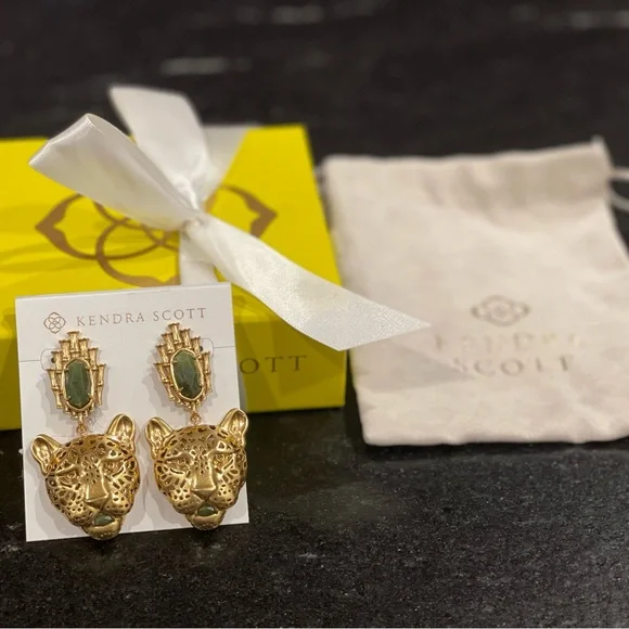 Kendra Scott Maura Vintage Gold Jaguar statement earrings in SAGE. NEW - Picture 8 of 9